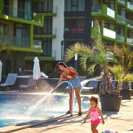 Melisea Aparthotel Pool & Spa Mamaia Nord Năvodari Extérieur photo