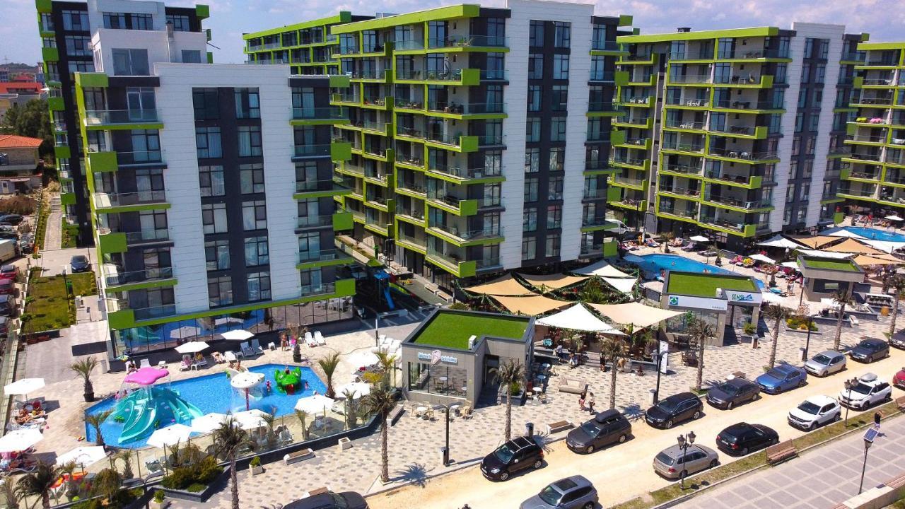 Melisea Aparthotel Pool & Spa Mamaia Nord Năvodari Extérieur photo